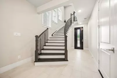 2624 Fountain Key Boulevard, Houston, TX 77008 - Photo 14