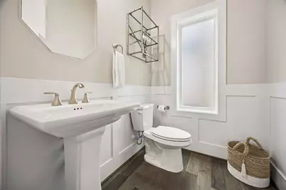2624 Fountain Key Boulevard, Houston, TX 77008 - Photo 24