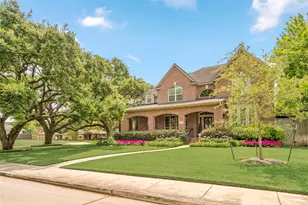 3731 Linkview Dr, Houston, TX 77025 - Photo 2