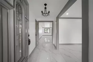 6011 Green Falls Dr, Houston, TX 77088 - Photo 6