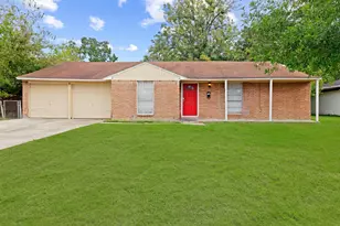 408 Grantham Rd, Baytown, TX 77521 - Photo 1