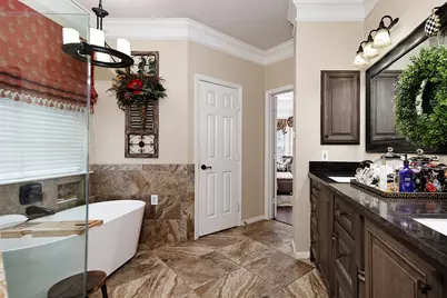 2 Taupewood Place, The Woodlands, TX 77384 - Photo 16