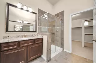 10606 Shadow Elm Ct, Houston, TX 77043 - Photo 34