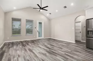 3617 Pecan Dr, Bacliff, TX 77518 - Photo 8