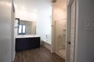 14706 Pinion Ct, Conroe, TX 77302 - Photo 8
