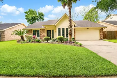 3206 Pecan Point Drive, Sugar Land, TX 77478 - Photo 2