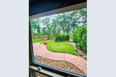 2827 Creek Manor Drive, Houston, TX 77339 - Photo 36