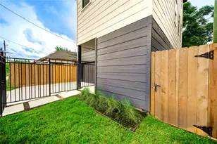 3406 Rawley St, Houston, TX 77020 - Photo 2