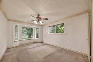 4305 Goldfinch St, Houston, TX 77035 - Photo 16