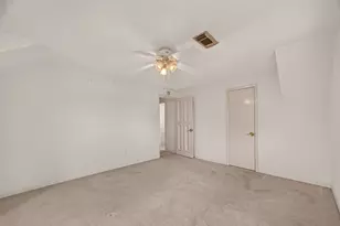 4305 Goldfinch St, Houston, TX 77035 - Photo 22