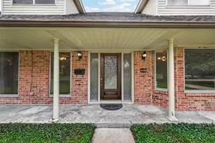 4305 Goldfinch St, Houston, TX 77035 - Photo 2
