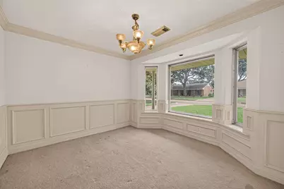 4305 Goldfinch Street, Houston, TX 77035 - Photo 6