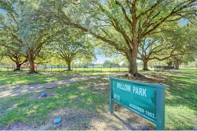 4305 Goldfinch Street, Houston, TX 77035 - Photo 38
