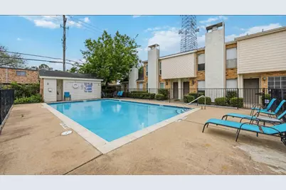 3303 W Greenridge Drive #38, Houston, TX 77057 - Photo 10