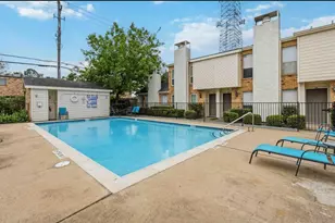 3303 W Greenridge Dr, Houston, TX 77057 - Photo 10