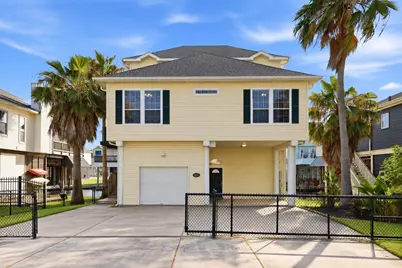 414 Westerly, Tiki Island, TX 77554 - Photo 2