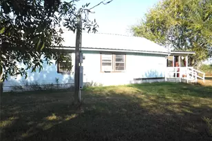 1142 Chestnut Ln, Wallis, TX 77485 - Photo 6