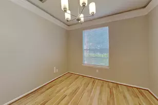 4731 Silverlake Dr, Sugar Land, TX 77479 - Photo 6