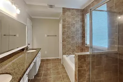 4731 Silverlake Drive, Sugar Land, TX 77479 - Photo 10