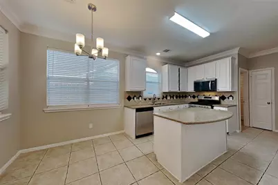 4731 Silverlake Drive, Sugar Land, TX 77479 - Photo 4