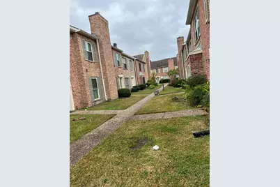 84 W Park West Drive, Houston, TX 77072 - Photo 2