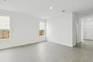 6735 Camila St, Cove, TX 77523 - Photo 6