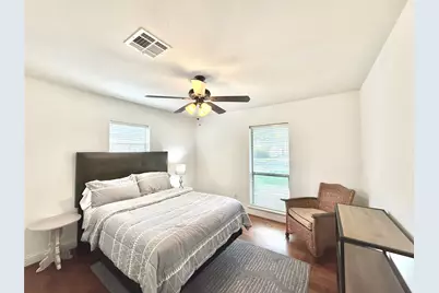 5454 Imogene Street, Houston, TX 77096 - Photo 14