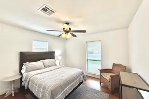 5454 Imogene St, Houston, TX 77096 - Photo 14