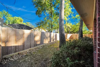 70 N Lace Arbor Drive, The Woodlands, TX 77380 - Photo 36
