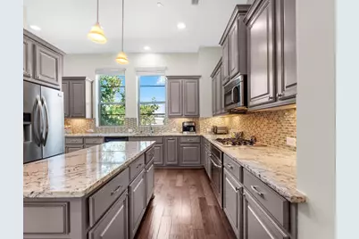 5467 Larkin Street, Houston, TX 77007 - Photo 8