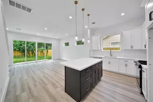 7014 St Augustine St, Houston, TX 77021 - Photo 6