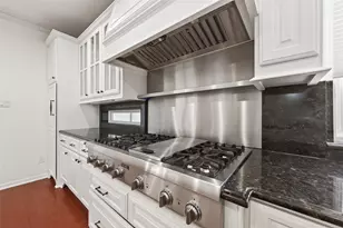 4422 Jamaica Dr, Sugar Land, TX 77479 - Photo 14