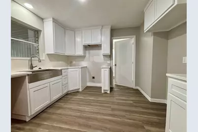 75 Rolling Hills Drive W, Conroe, TX 77304 - Photo 6