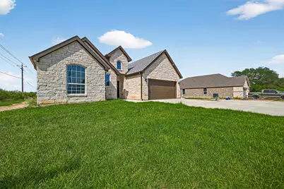501 Oleander Street, Prairie View, TX 77484 - Photo 2