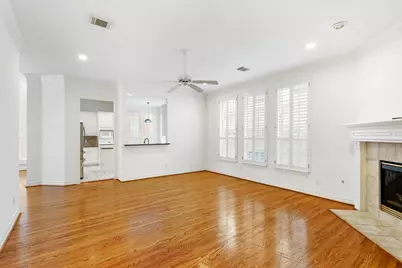 5913 Dolores Street #B, Houston, TX 77057 - Photo 12