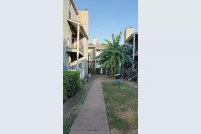 3768 Tanglewilde Street #J5, Houston, TX 77063 - Photo 20
