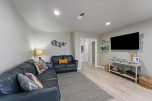 9 S Shore Dr, Galveston, TX 77551 - Photo 8