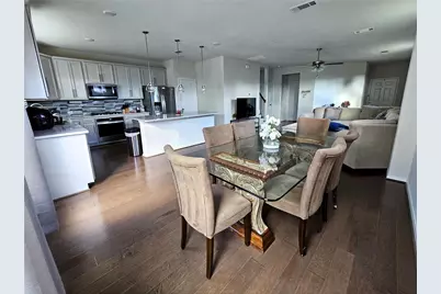 3234 Longleaf Meadows Drive, Houston, TX 77063 - Photo 12