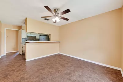 4826 Redfish Reef Drive, Bacliff, TX 77518 - Photo 8
