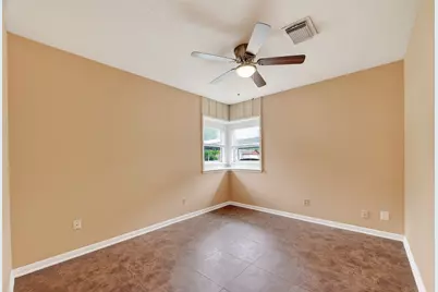 4826 Redfish Reef Drive, Bacliff, TX 77518 - Photo 4