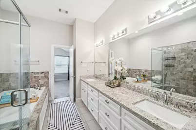 8705 Bryam Street #2003, Houston, TX 77061 - Photo 12