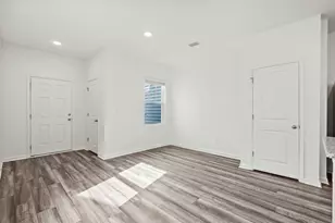 2519 Evergreen Falls Dr, Crosby, TX 77532 - Photo 8