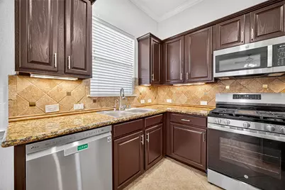 1914 Lazy Hollow Lane, Pearland, TX 77581 - Photo 18