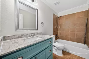 1914 Lazy Hollow Ln, Pearland, TX 77581 - Photo 4