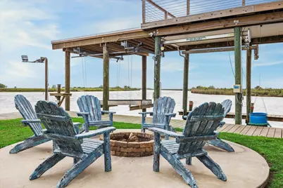 395 Redfish Drive, Freeport, TX 77541 - Photo 6