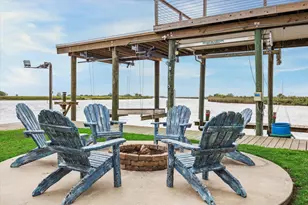 395 Redfish Dr, Freeport, TX 77541 - Photo 6