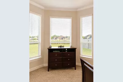12106 Champions Forest Drive, Mont Belvieu, TX 77535 - Photo 10