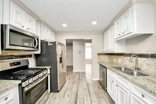 2628 Cliffdale St, Houston, TX 77091 - Photo 18