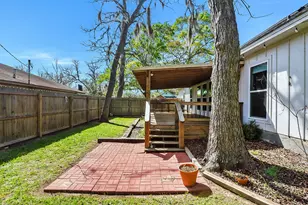 502 Tall Timber Dr, West Columbia, TX 77486 - Photo 30
