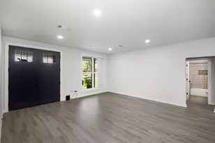 502 Tall Timber Dr, West Columbia, TX 77486 - Photo 6